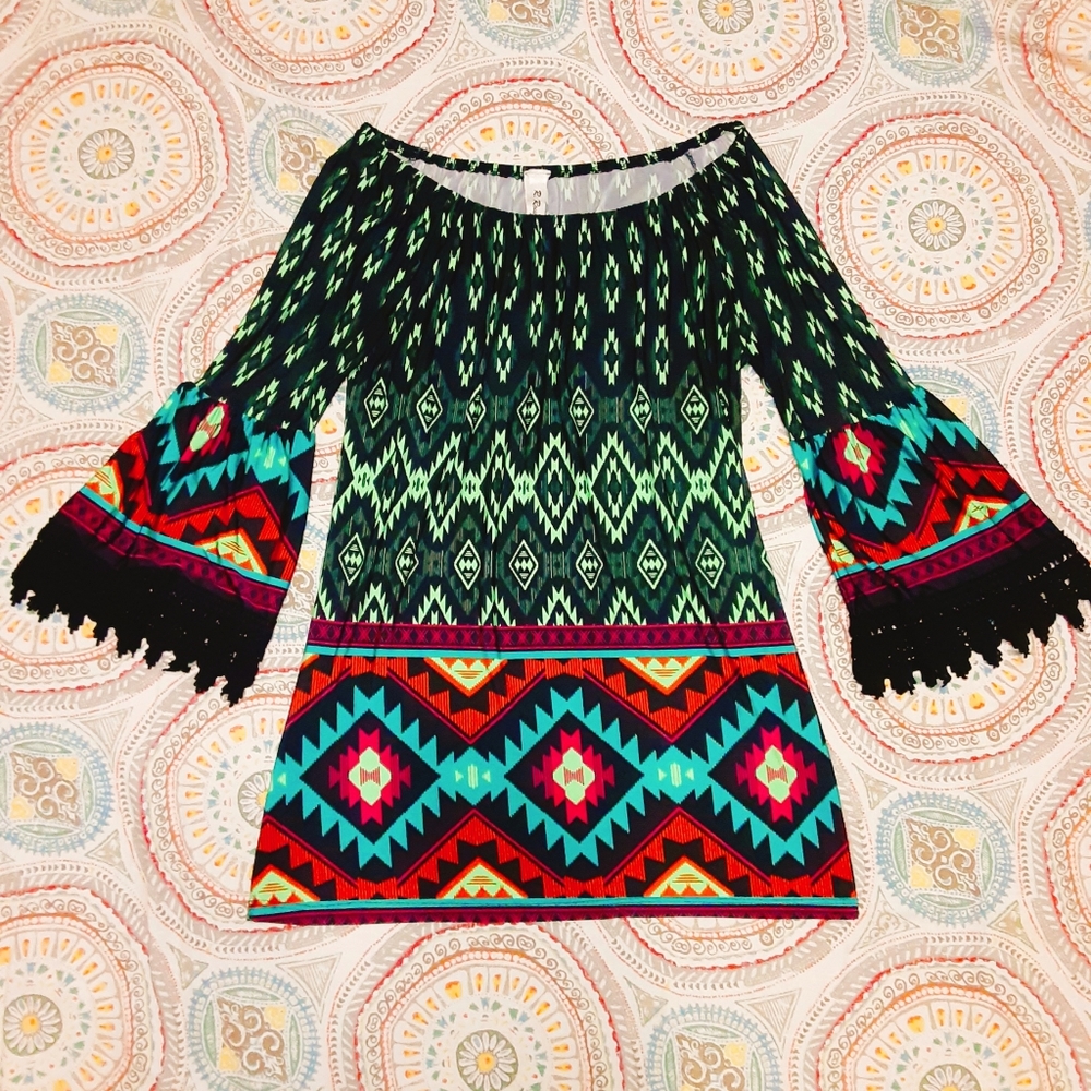 Lacy Bell Sleeve Tunic Dress/Blouse - Picture 6 of 9